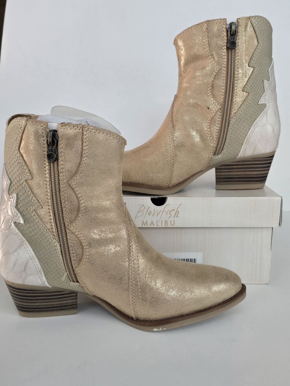 Blowfish Women's Gold Western Ankle Boots - Picture 5 of 7